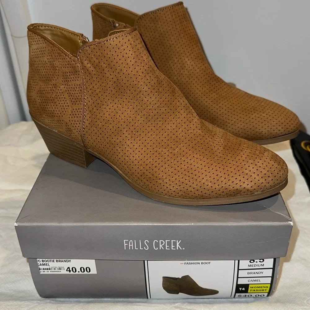 New in box Falls Creek “Brandy” Ankle Bootie in Camel Color- Size 8.5 - Picture 1 of 7
